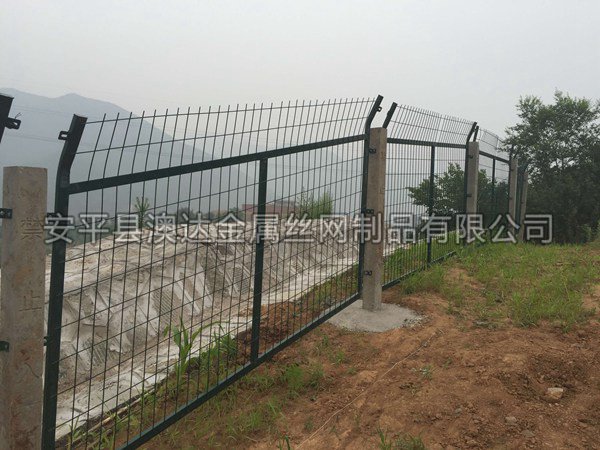 铁路防护栅栏2012（8001） (4)